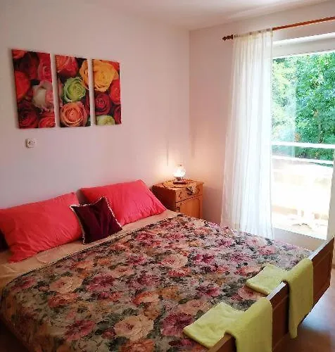 Ines Gostinjska kuća 4*